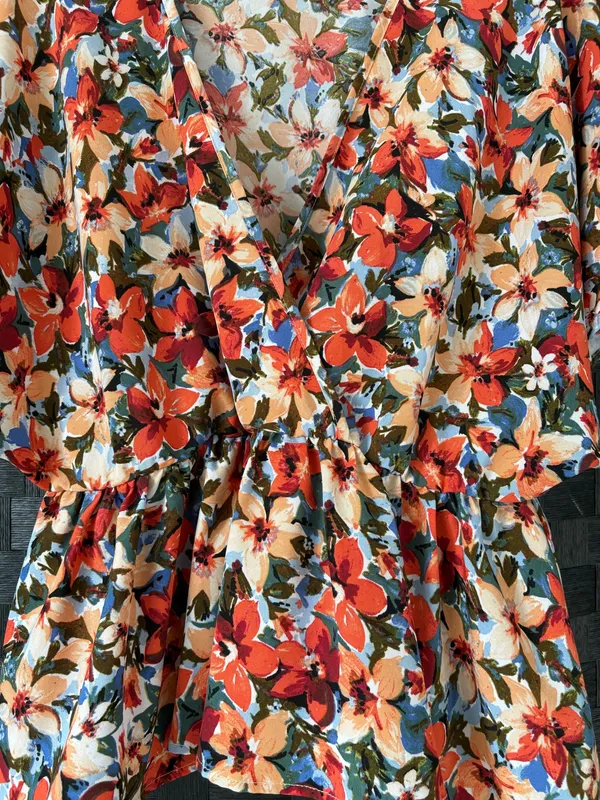 Shein Floral Top - Image 4