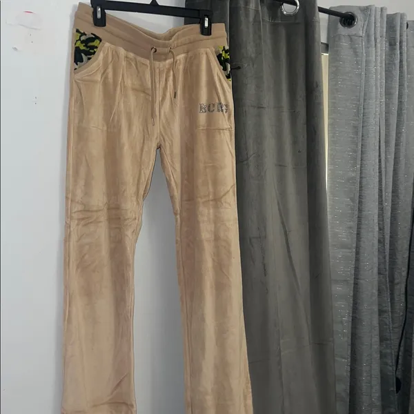 2pc set BCBG MAXAZRIA PANTS &SWEATER WOMENS NEW LARGE CAMEL/RHINESTONE - Image 6