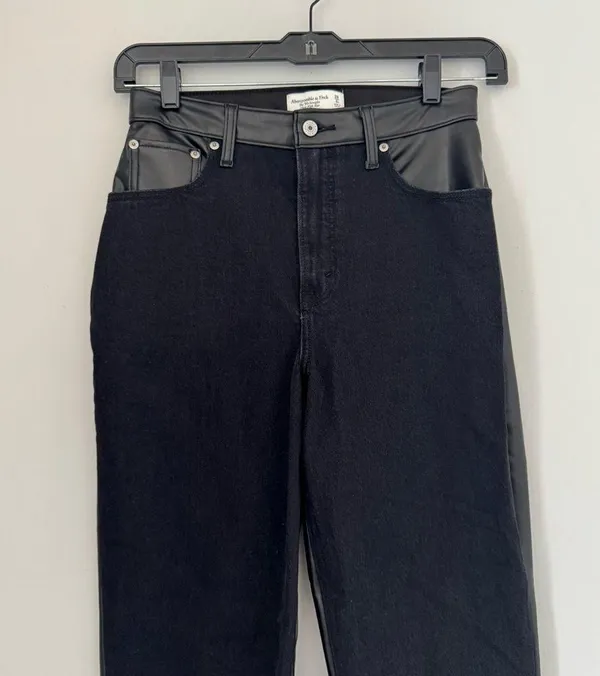 Abercrombie & Fitch Mixed Fabric Ultra High Rise Ankle Straight Jean - Image 5