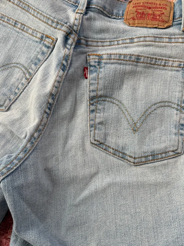 Levi’s Denim Shorts - Image 4