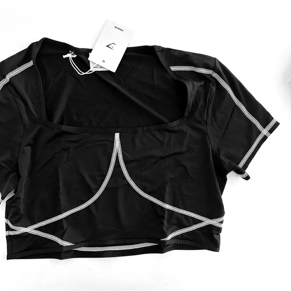 Gymshark XL Stitch Feature Crop Top - Image 2