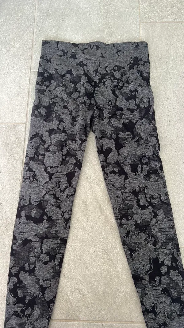 Gymshark Legging - Image 5