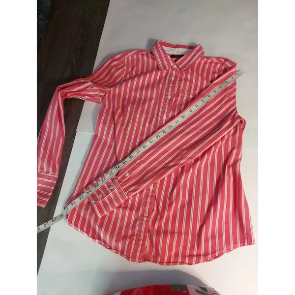 Tommy Hilfiger Red/White Striped Button Down Shirt M Classic Preppy Cherrygirl - Image 8