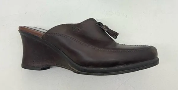 Ariat Women's Brown Leather Clogs Slip On Mules Tassels style #20926 size 7 - Image 2