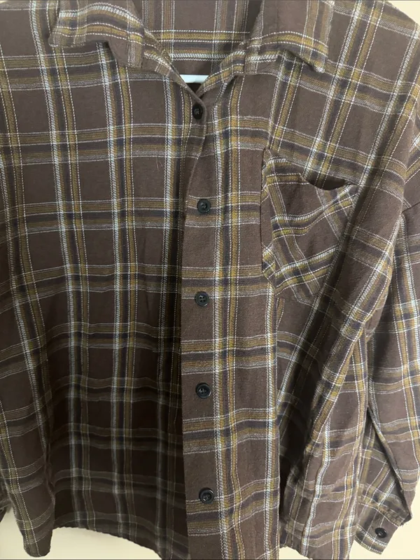 Men's Brown Plaid Long-Sleeve Shirt - Image 6