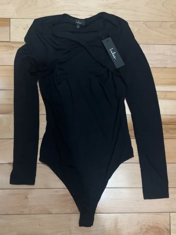 Lulu’S Trendy Twist Black Twist-Front Long Sleeve Bodysuit - Image 4