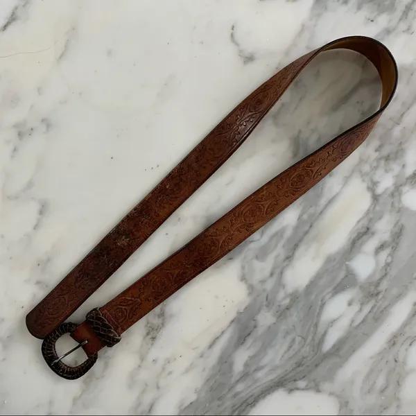 Beautiful Vintage Leather Belt Brown - Image 7