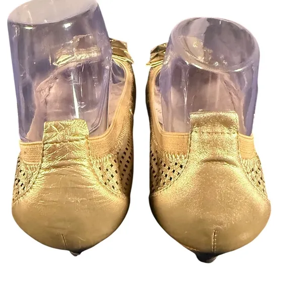 Staccato Gold Perforated Studded Ballet kitten heel Women‎ Size 39 - Image 7