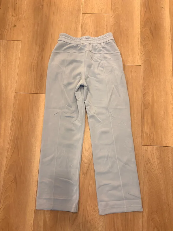 Lululemon Scuba - Image 2