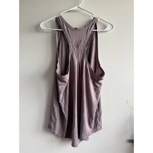 Lululemon Womens Racerback Tank Top Purple‎ Pleated Back Curved Hem Activewear - Image 3