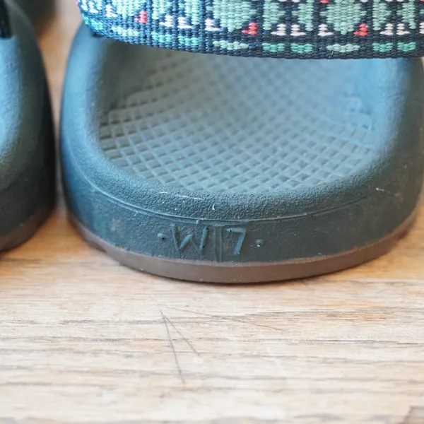 Chaco Womens Size 7 Z Cloud 2 Sandals Green Excellent Geometric Toe Loop Strappy - Image 5