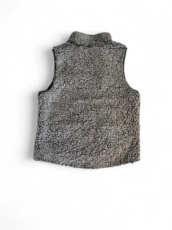 Thread & Supply Gray Plush Sherpa Fleece Vest (Medium) - Image 4