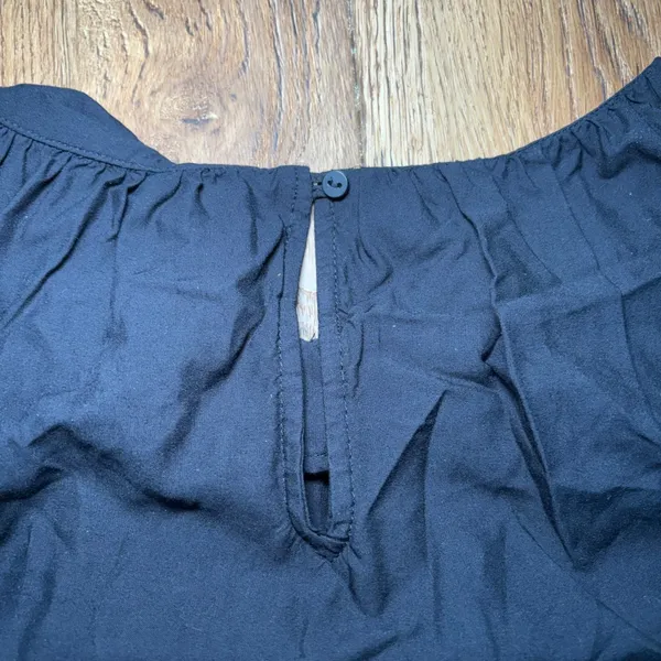Old Navy Womens Large Black Eyelet Scallop Hem Puff Sleeve Blouse Top Feminine - Image 8