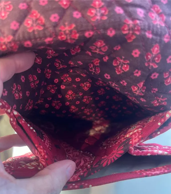Vera Bradley| mesa red quilted lunch bag  - Image 13