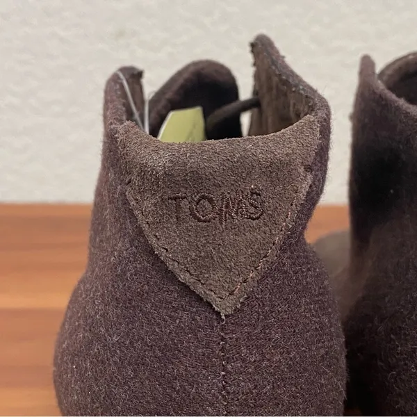 TOMS Women’s Lunata Chocolate Brown Suede/Wool Lace Up Booties Size 8 NWT - Image 11