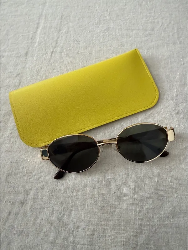 Retro Oval Sunglasses Gold - Image 2