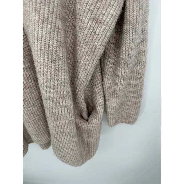 Urban Outfitters Sweater Womens XS Cream‎ Knit Oversized Pullover V-Neck BZ10 - Image 4