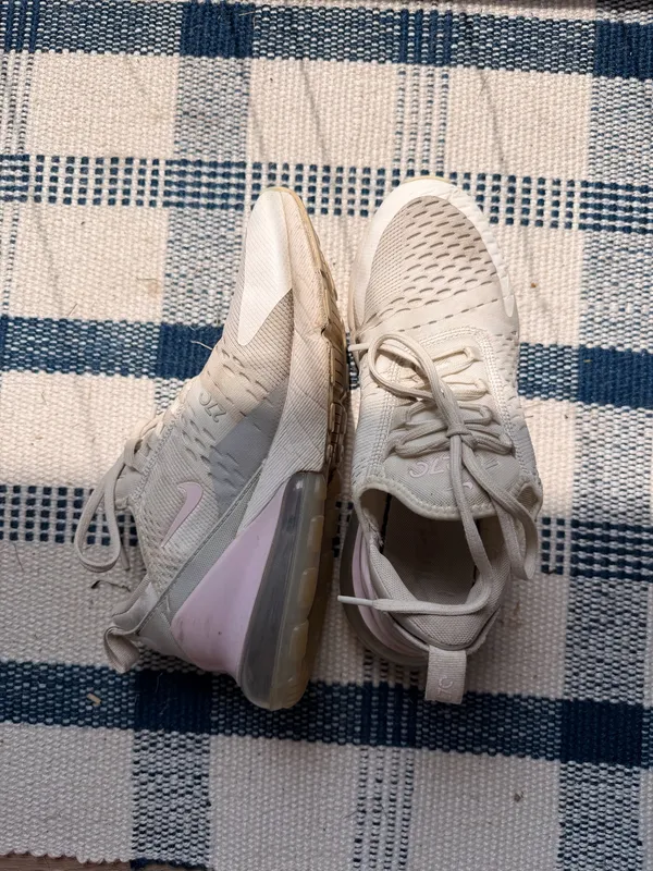 Nike 270 Air Max Lavender White Lilac Sneakers - Image 3