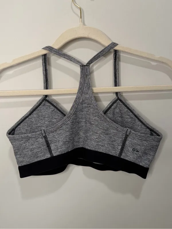 Outdoor Voices Gray Heather Racerback Sports Bra Small V-Neck Keyhole Cutout - Image 3