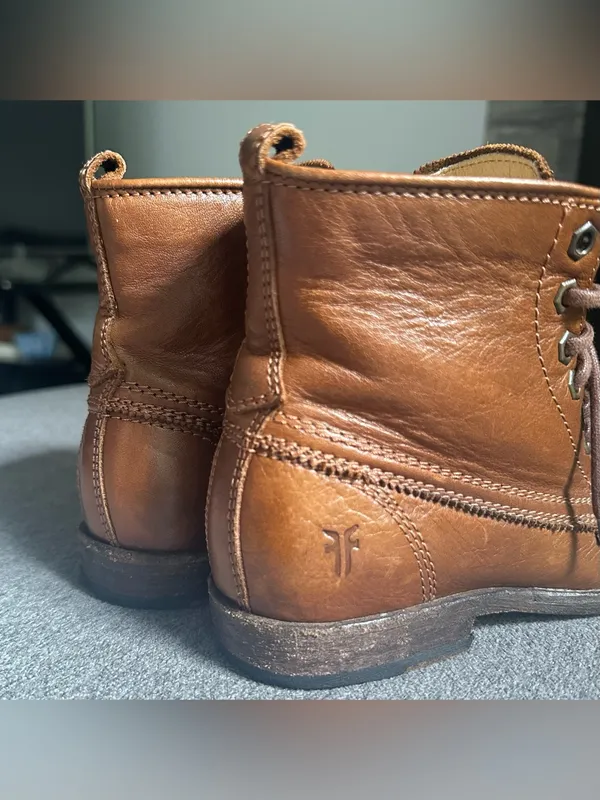 Frye Dakota Moc Toe Ankle Boots Size 6 - Image 4