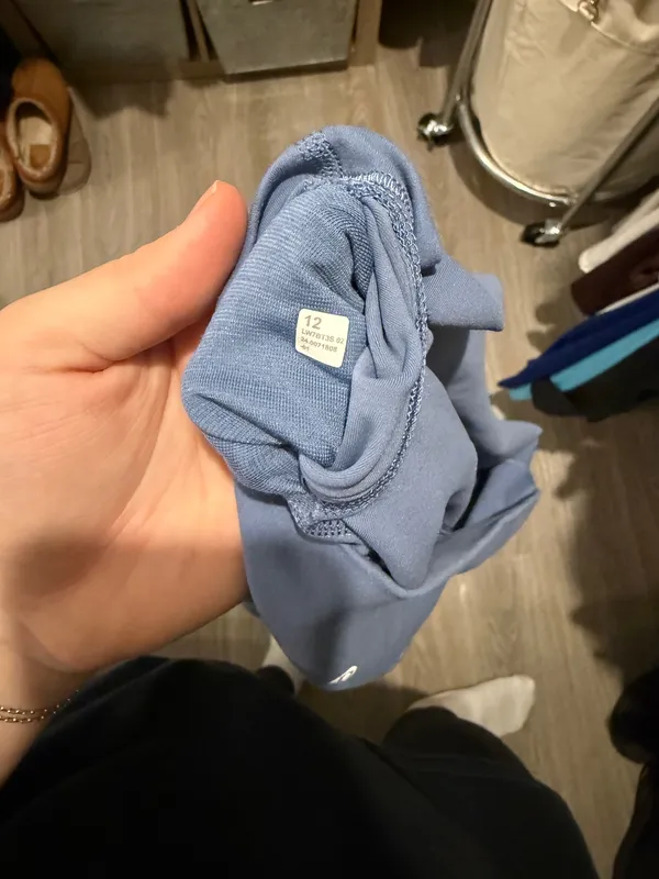 Lululemon Align Shorts 6" - Image 3