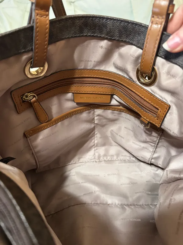 Michael Kors Bag - Image 2