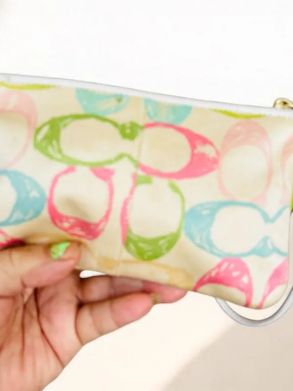 a vintage Coach Y2K pastel scribble wristlet ivory Canvas bag - Image 4