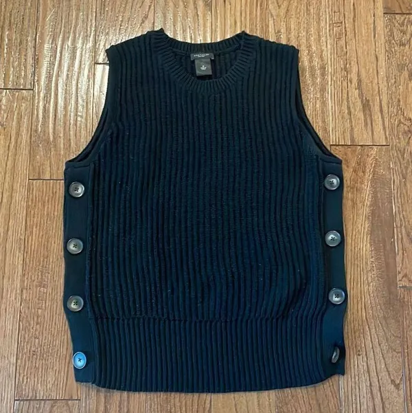 Ann Taylor black ribbed knit button side vest tank medium - Image 2