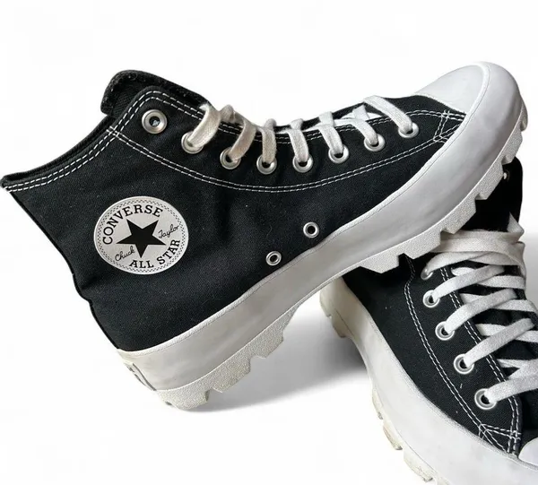 Converse Chuck Taylor All Star Hi Lugged – W 10, Black/White, Lightly Worn - Image 3