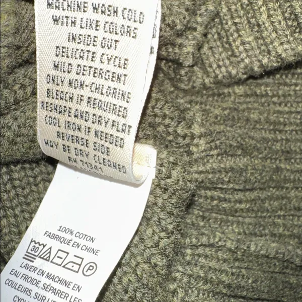 L.L. Bean Olive Green Knit zippered Sweater size small - Image 7