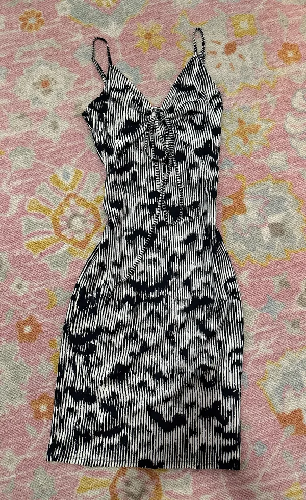H&M Black and White Midi Dress - Image 4