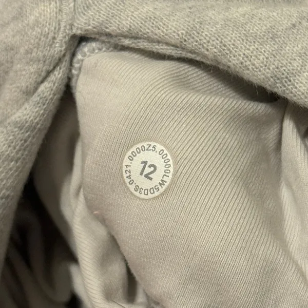 Lululemon Scuba Jogger Size 12 Light Heathered Grey - Image 9