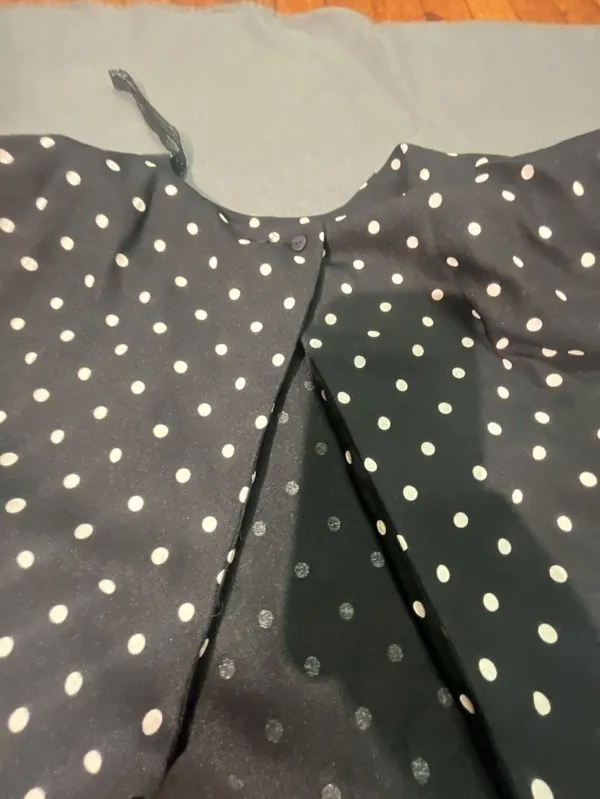 Black and White Polka Dot Ruffled Mini Dress with Belt and Keyhole Back - Image 7