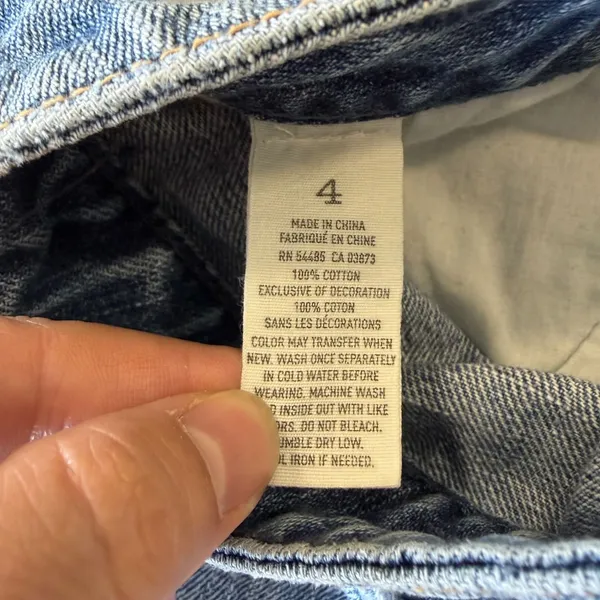 American Eagle Distressed Denim Shorts Medium Wash Frayed Hem Size 4 Cotton - Image 4