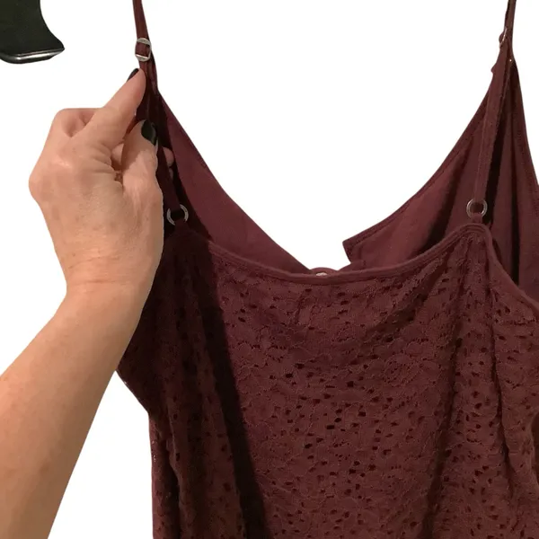 Hollister Lace-Up Maroon Fully lined Camisole - Image 7