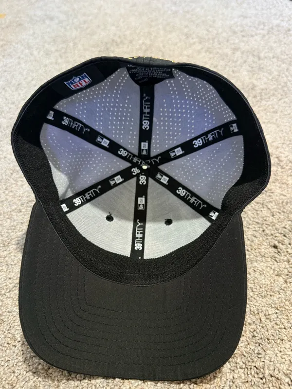 New Era Men's New Orleans Saints Night Black 39Thirty Fitted Hat size Med/Large - Image 6