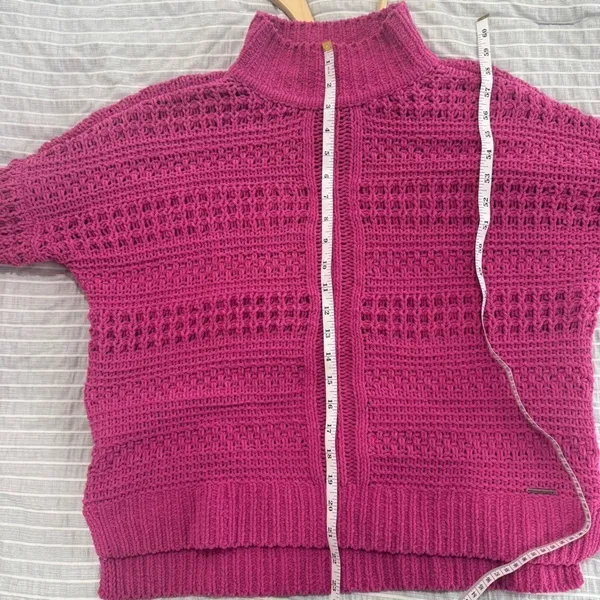 Hot Pink Abercrombie and Fitch Chenille Mock Neck Sweater‎ Medium - Image 4