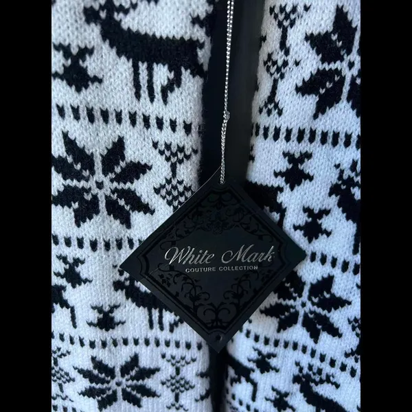 NWT’s Black and White V-Neck Sweater Dress size Large - Image 3