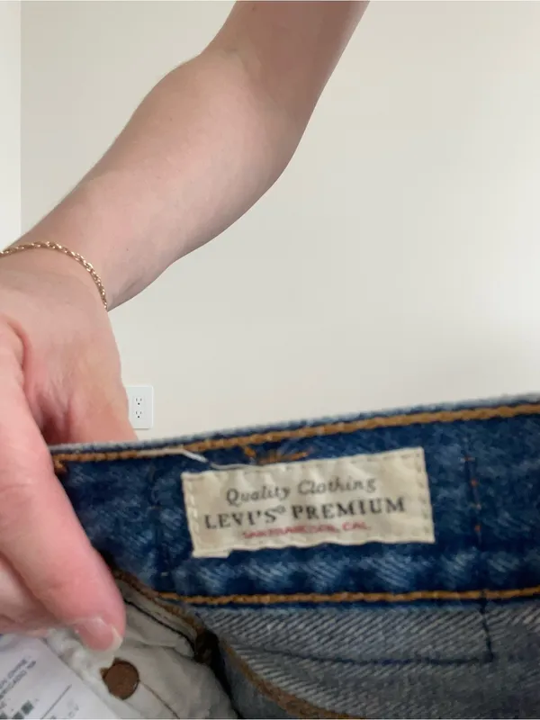Levi’s Classic High-Waist Relaxed Women's Jeans in Blue - Image 5