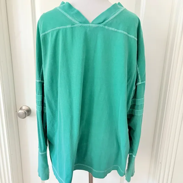 Free Movement Green Long Sleeve Top Medium - Image 4