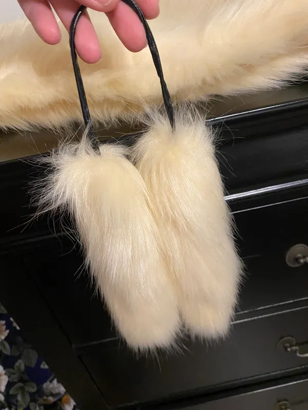 Faux Fur Wrap White - Image 2