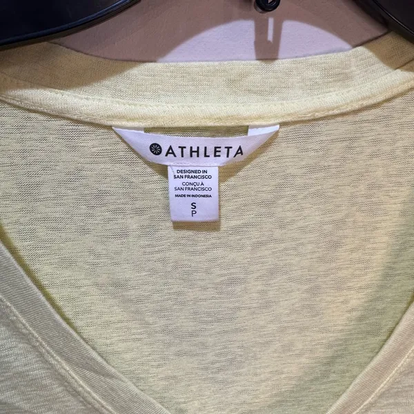 Athleta Breezy‎ Scoop V Neck Tee Sz S - Image 5