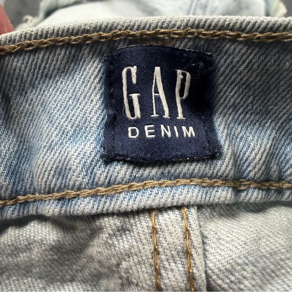 GAP Light Blue Distressed Frayed Hem Cutoff Denim Jean Shorts Womens Size Casual - Image 3
