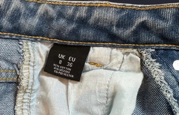 Pretty Little Thing jeans size 36 - Image 7