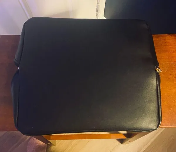 Black Spacious Toiletry Bag NWOT - Image 4