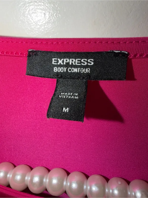 Express Size Medium Body Contour Bodysuit Womens Short Sleeve May Be Hot Pink - Image 3