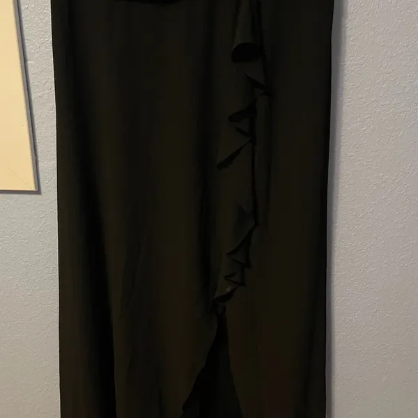 R&M Richards Black V-Neck Rhinestone Embellished Chiffon Evening Dress - Image 3