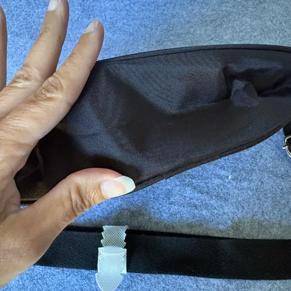 NWOT Lancôme crescent nylon mini shoulder bag black - Image 8