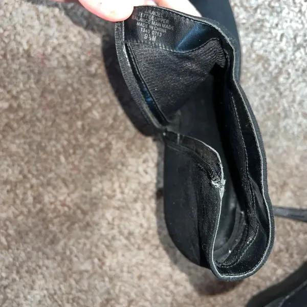 Black Ankle Bootie Heels 9.5 - Image 4