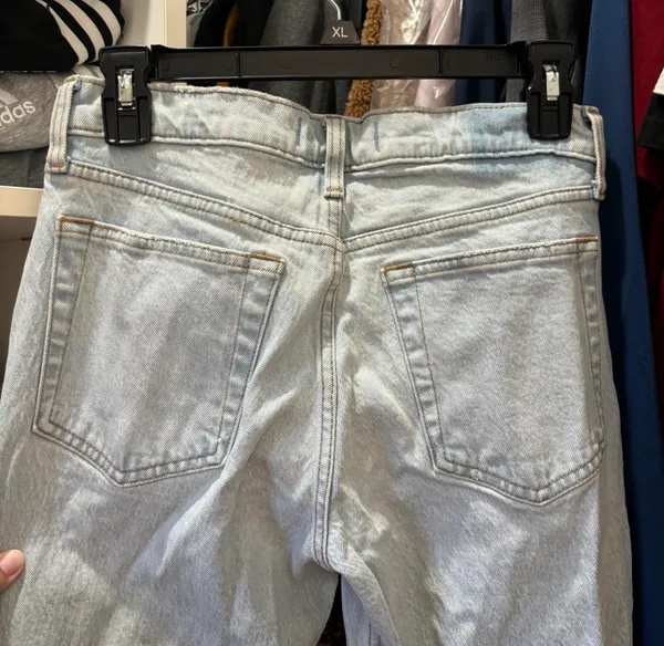 Abercrombie Mid Rise Straight Jean In Color Super Light - Image 4